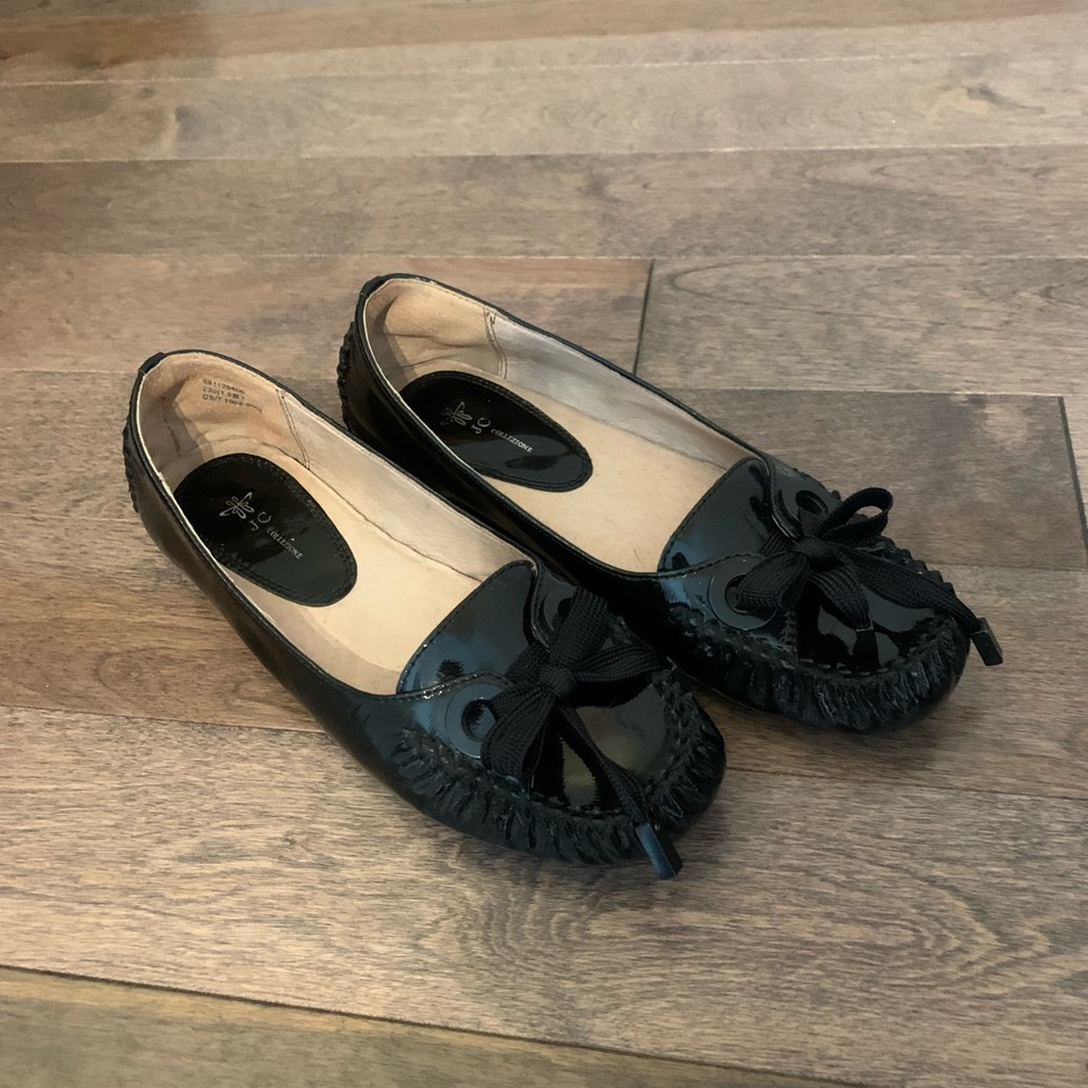 JC Collections Black Patent Leather Driving Moccasins Bow Accent Flats - Size 6